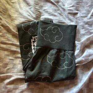 Darc Sport Gray Leggings with Cloud Design